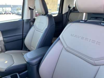 New 2025 Ford Maverick for sale in St. Joseph MO