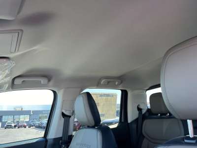 New 2025 Ford Maverick for sale in St. Joseph MO