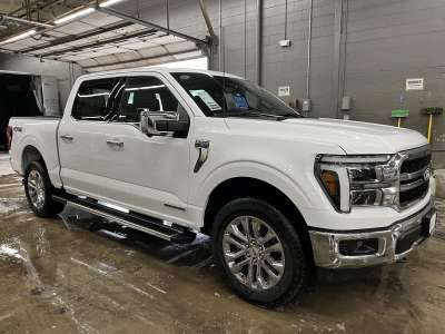 New 2025 Ford F-150 Lariat Crew Cab Truck for sale in St. Joseph MO