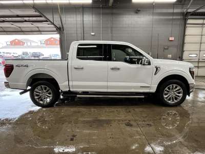New 2025 Ford F-150 Lariat Crew Cab Truck for sale in St. Joseph MO