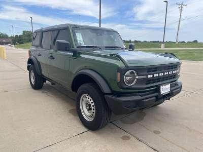 New 2025 Ford Bronco Base SUV/Crossover for sale in St. Joseph MO