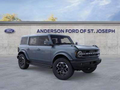 New 2025 Ford Bronco for sale in St. Joseph MO