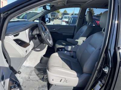 Used 2020 Toyota Sienna for sale in St. Joseph MO