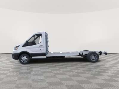New 2025 Ford Transit Cutaway for sale in St. Joseph MO