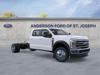 New 2026 Ford Super Duty F-450 DRW LARIAT 4WD Crew Cab 179 WB 60 CA Crew Cab Truck for sale in St. Joseph MO