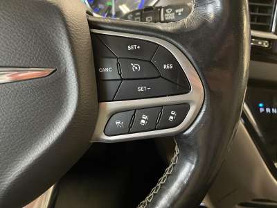 Used 2021 Chrysler Pacifica for sale in St. Joseph MO