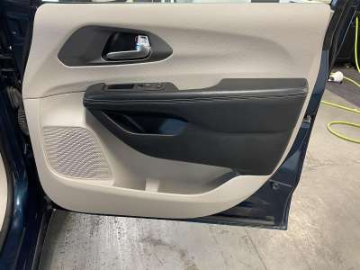 Used 2021 Chrysler Pacifica for sale in St. Joseph MO