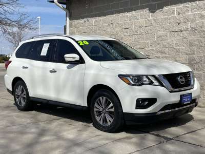 Used 2020 Nissan Pathfinder for sale in St. Joseph MO