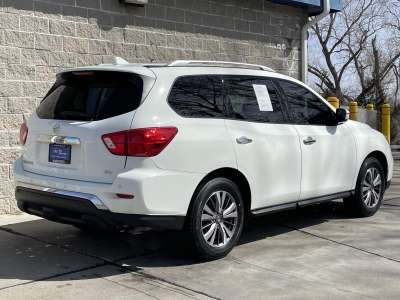 Used 2020 Nissan Pathfinder for sale in St. Joseph MO