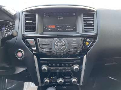 Used 2020 Nissan Pathfinder for sale in St. Joseph MO