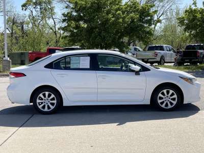 Used 2021 Toyota Corolla LE Sedan for sale in St. Joseph MO