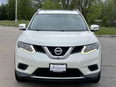 Used 2016 Nissan Rogue SV SUV/Crossover for sale in St. Joseph MO