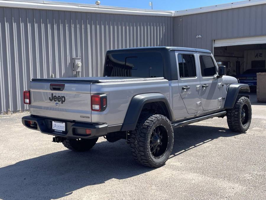 Used 2020 Jeep Gladiator for sale in St. Joseph MO