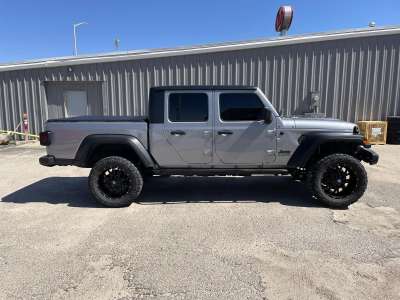 Used 2020 Jeep Gladiator Sport S Crew Cab Truck for sale in St. Joseph MO