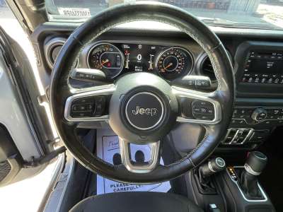 Used 2020 Jeep Gladiator for sale in St. Joseph MO
