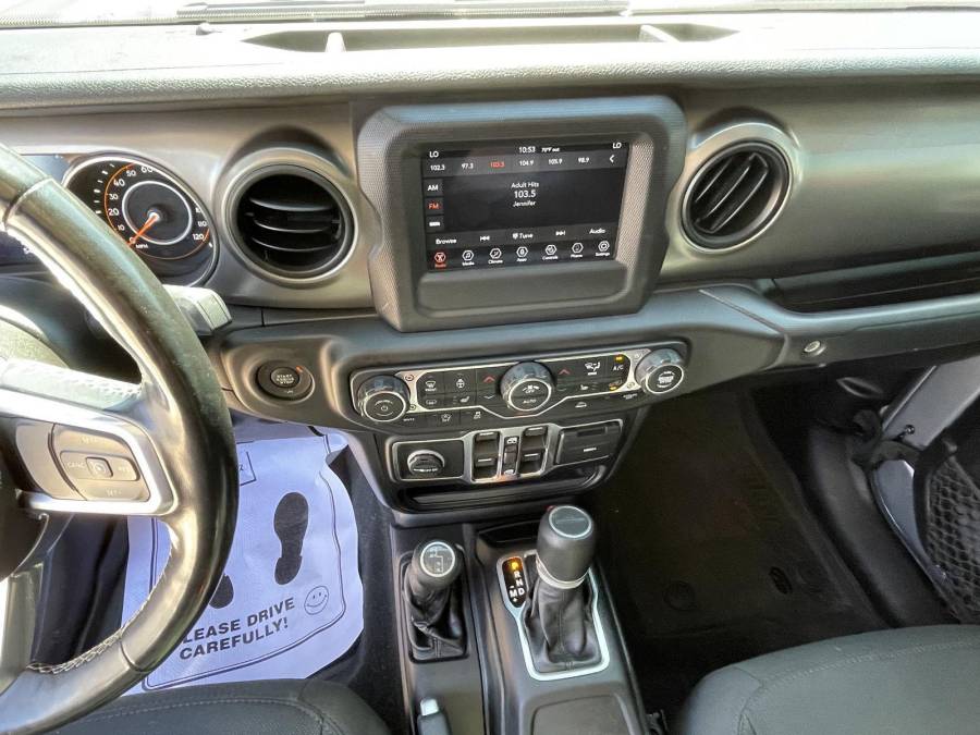 Used 2020 Jeep Gladiator for sale in St. Joseph MO
