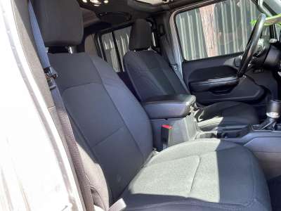 Used 2020 Jeep Gladiator for sale in St. Joseph MO