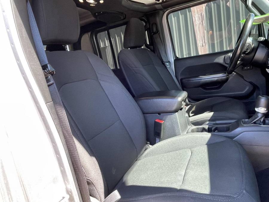 Used 2020 Jeep Gladiator for sale in St. Joseph MO