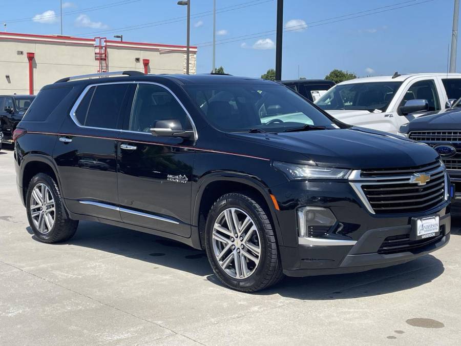 Used 2023 Chevrolet Traverse for sale in St. Joseph MO