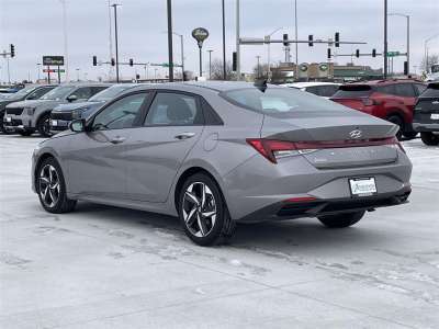 Used 2023 Hyundai Elantra SEL Sedan for sale in Grand Island NE