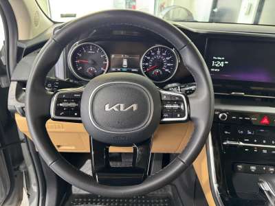 Used 2024 Kia Carnival EX Minivan for sale in Grand Island NE