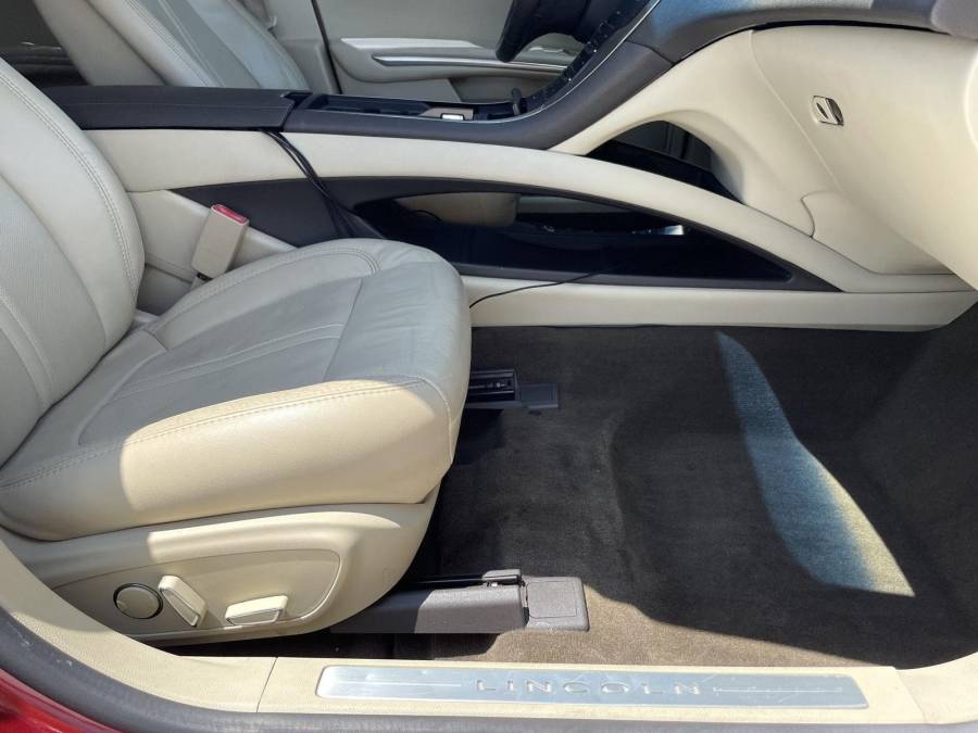 Used 2013 Lincoln MKZ for sale in Grand Island NE