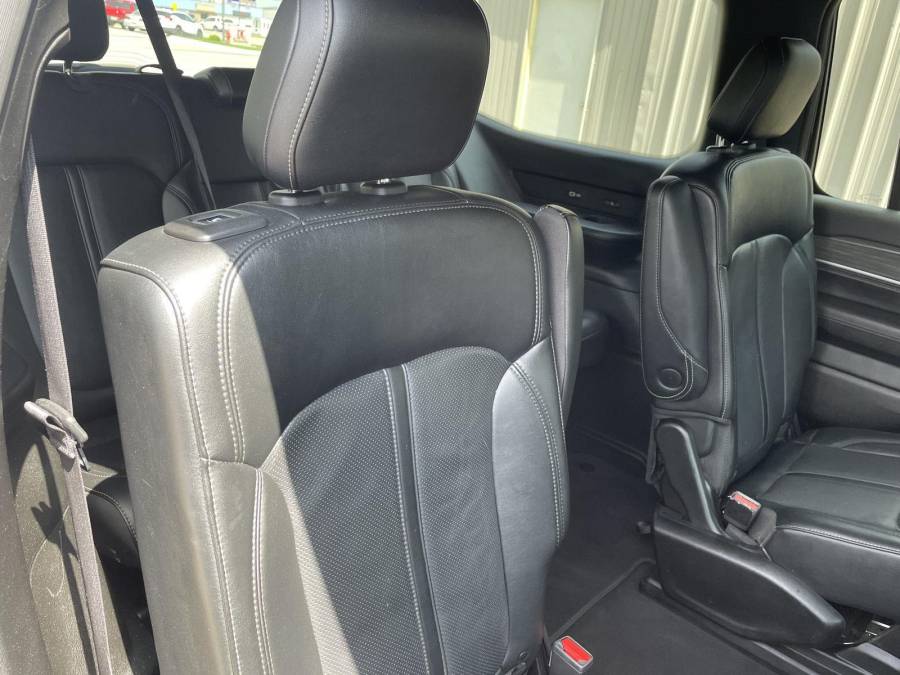 Used 2024 Jeep Wagoneer for sale in Grand Island NE