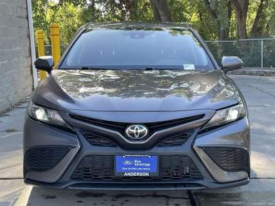 Used 2021 Toyota Camry SE Sedan for sale in Lincoln NE