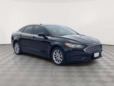Used 2017 Ford Fusion SE Sedan for sale in Lincoln NE