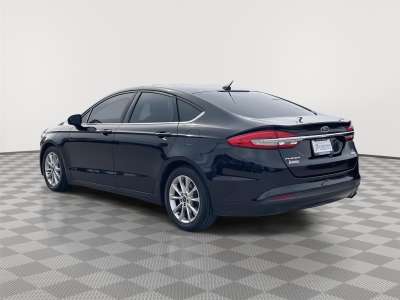 Used 2017 Ford Fusion SE Sedan for sale in Lincoln NE