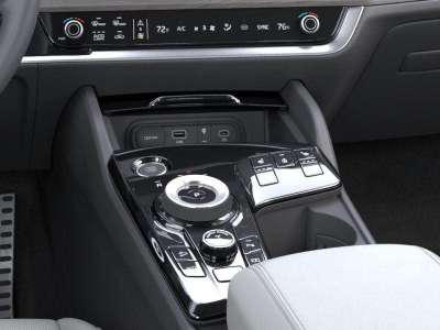 New 2025 Kia Sportage Plug-In Hybrid for sale in St. Joseph MO