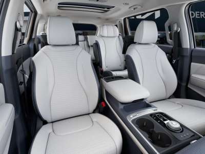 New 2026 Kia Carnival Hybrid for sale in St. Joseph MO