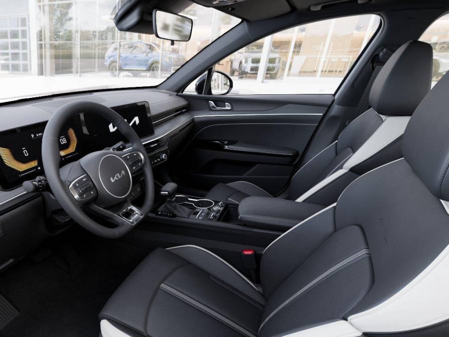 New 2027 Kia K5 for sale in St. Joseph MO