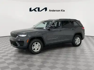 Used 2023 Jeep Grand Cherokee Laredo SUV for sale in St. Joseph MO