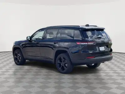 Pre-Owned 2024 Jeep Grand Cherokee L for sale in Grand Island NE