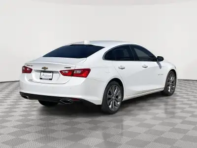 Pre-Owned 2016 Chevrolet Malibu for sale in Grand Island NE