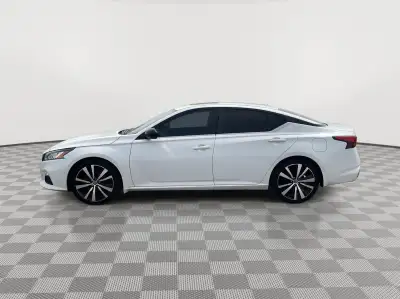Pre-Owned 2019 Nissan Altima for sale in Grand Island NE