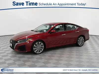 Used 2023 Nissan Altima 2.5 SL Sedan for sale in St. Joseph MO