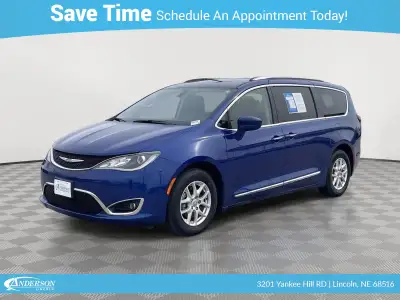 Used 2020 Chrysler Pacifica Touring L Minivans for sale in Lincoln NE