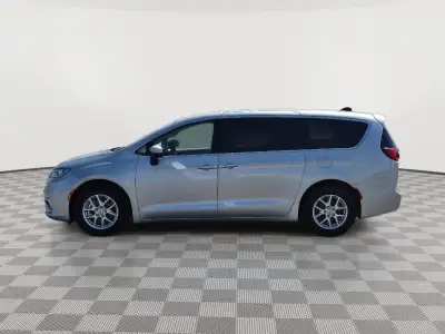 Pre-Owned 2023 Chrysler Pacifica for sale in Grand Island NE