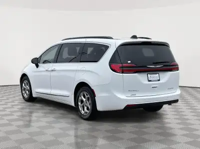 Pre-Owned 2023 Chrysler Pacifica for sale in Grand Island NE
